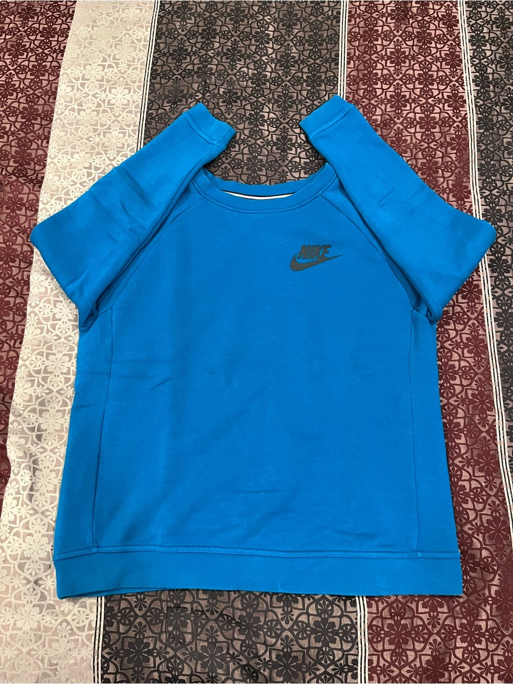 Nike Women’s Bright Blue Short-Sleeve Crew Sweatshirt with Black Logo